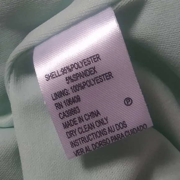 Tahari Floral fully lined lightweight pleated swing dress - Picture 10 of 10